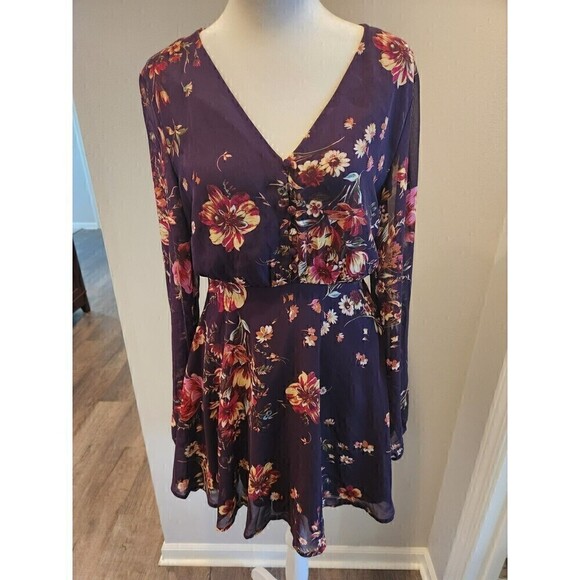 Dresses & Skirts - Lulus Mini Dress Dark Floral Design Button Front Tie Waist Sz S long sleeve